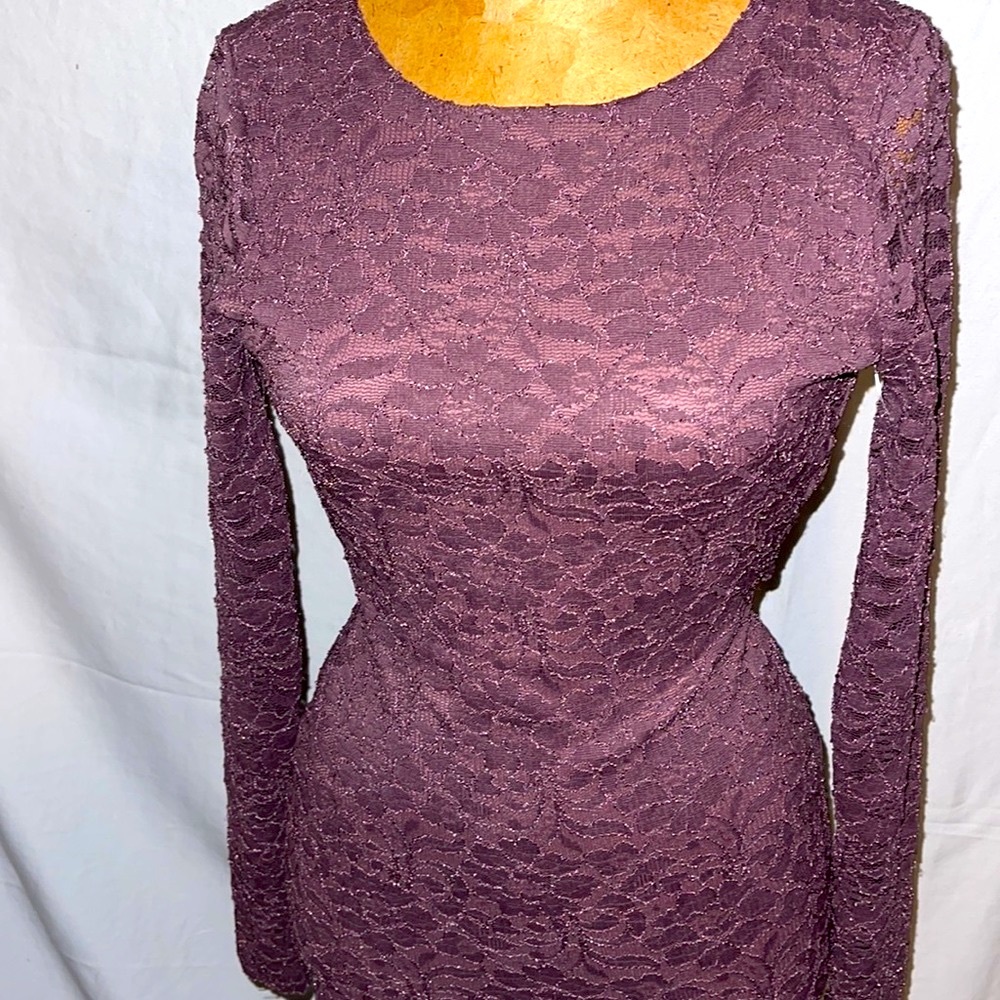 WINDSOR LACE DRESS - Picture 2 of 5